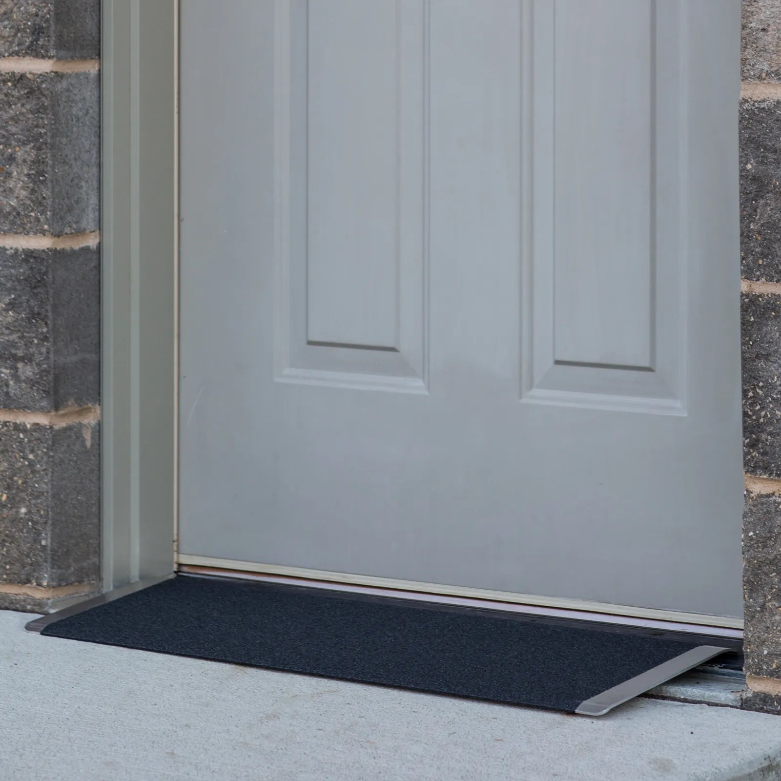 ALUMINUM TRANSITIONS ENTRY PLATE